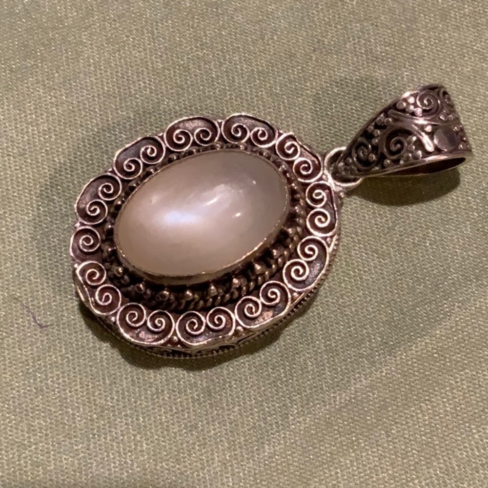 Vintage Genuine Moonstone Silver filigree Locket
